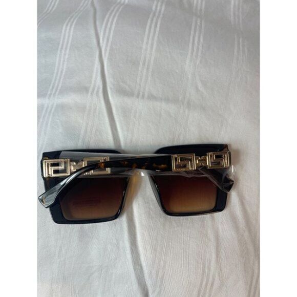 Win‎ Me Over Sunglasses Tortoise main image 4